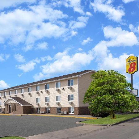 Super 8 By Wyndham Clinton Hotel Luaran gambar